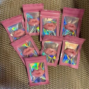 Hand Poured Oatmeal “Kiss” Soap Set